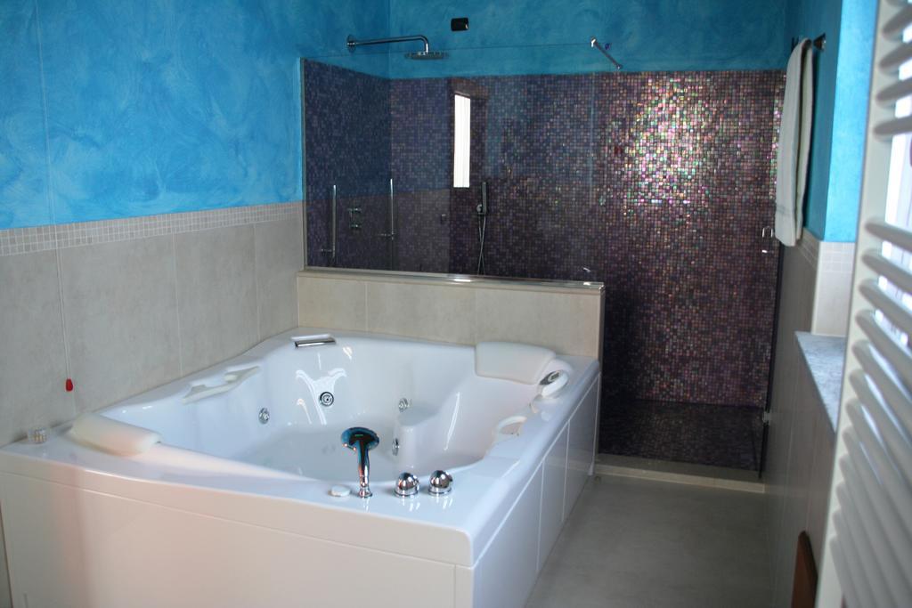 Agriturismo Cascina La Palazzina Albairate Zimmer foto