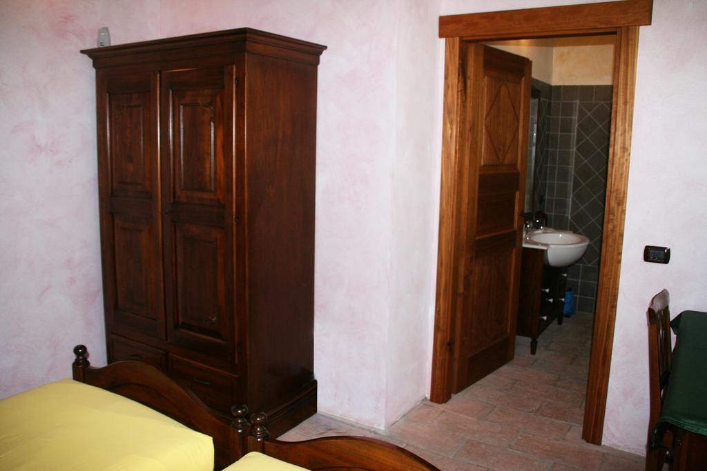 Agriturismo Cascina La Palazzina Albairate Zimmer foto